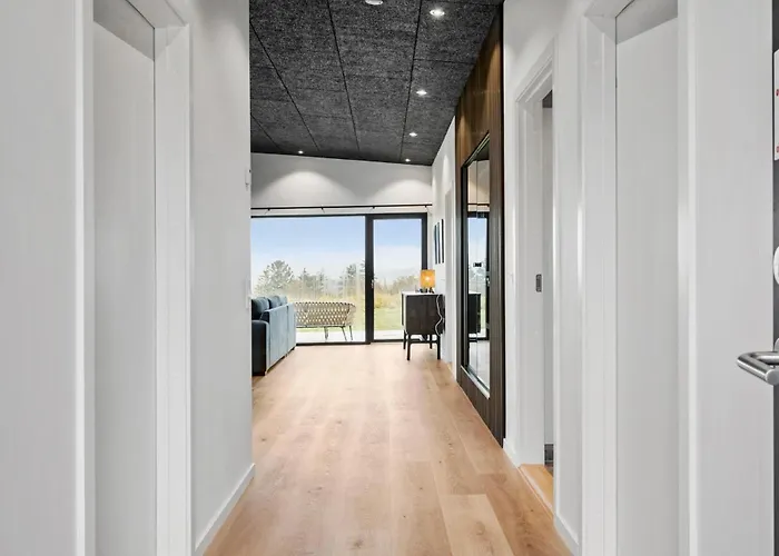 3 Bedroom Stunning In *